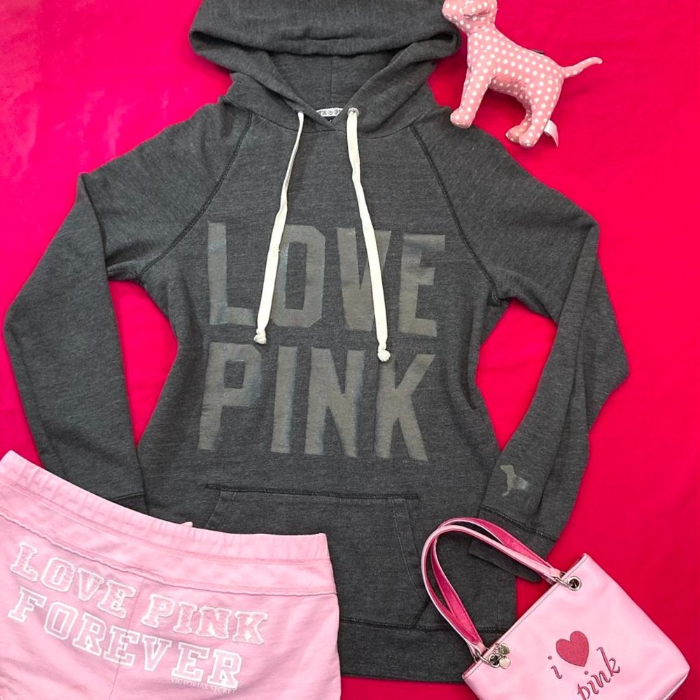 Victoria's Secret PINK Oversized 'Love Pink' Hoodie🎀